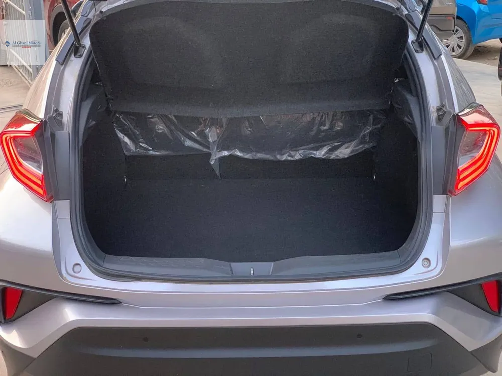 Toyota C-HR 2019 for Sale in Karachi Toyota C-HR 2019 for Sale in Karachi Image-16