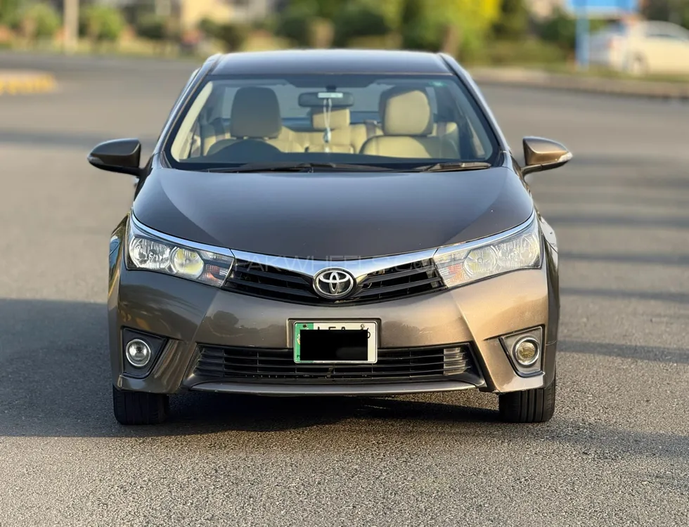Toyota Corolla 2016 for Sale in Lahore Image-1