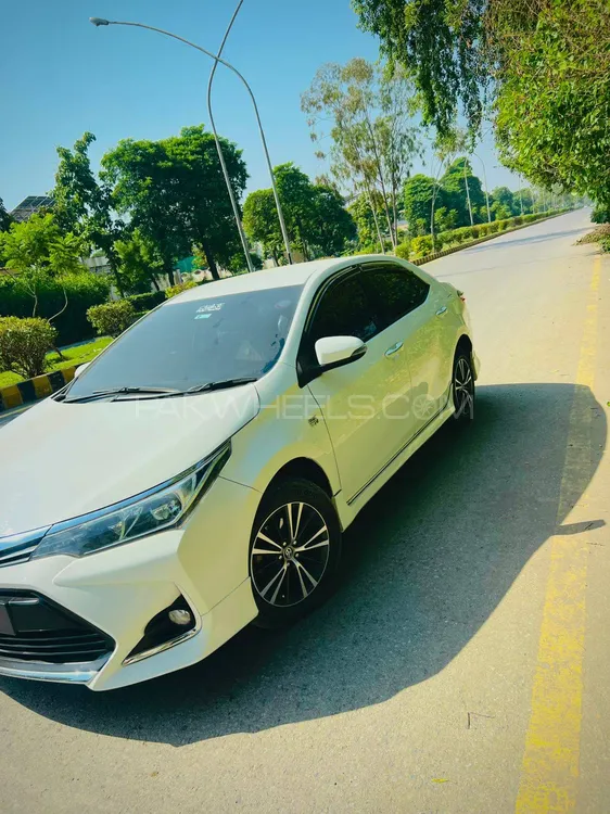 Toyota Corolla 2018 for Sale in Peshawar Image-1
