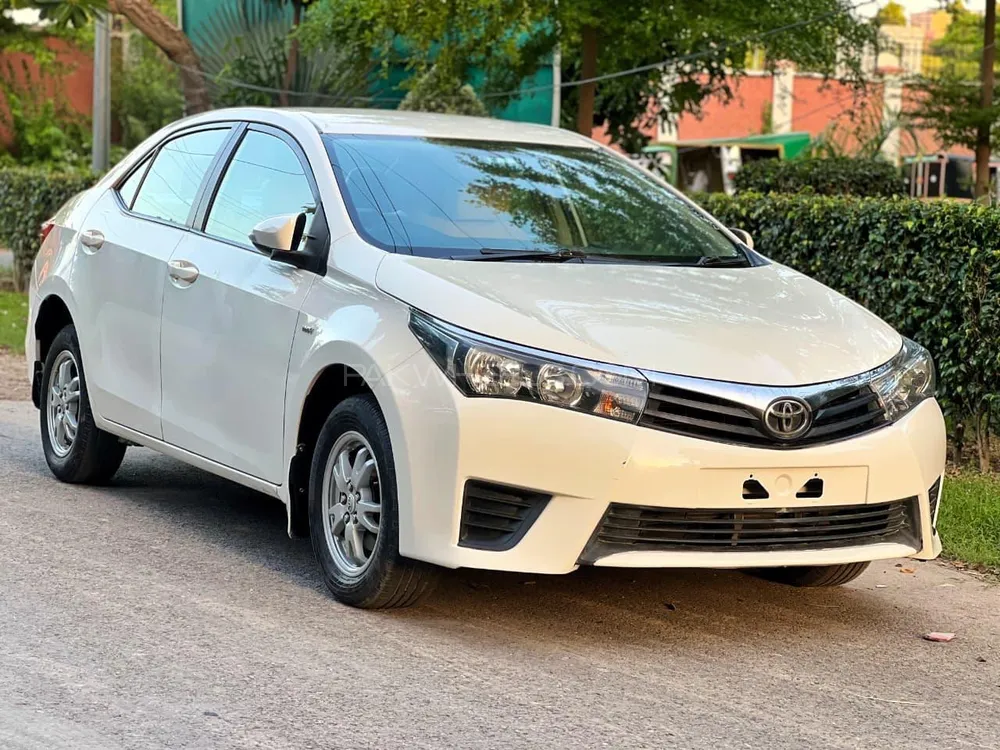Toyota Corolla 2017 for Sale in Multan Toyota Corolla 2017 for Sale in Multan Image-4