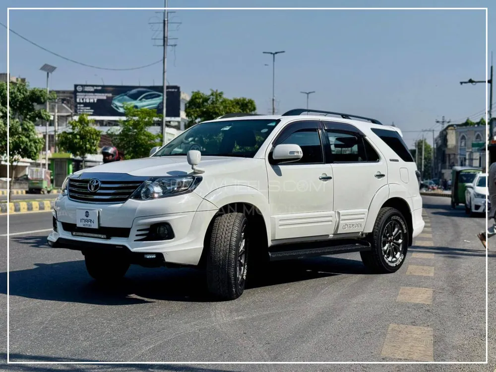 Toyota Fortuner 2016 for Sale in Lahore Image-1