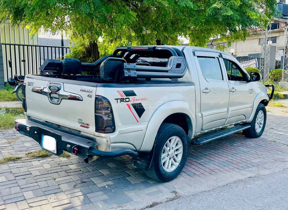 Toyota Hilux 2013 for Sale in Islamabad Toyota Hilux 2013 for Sale in Islamabad Image-6