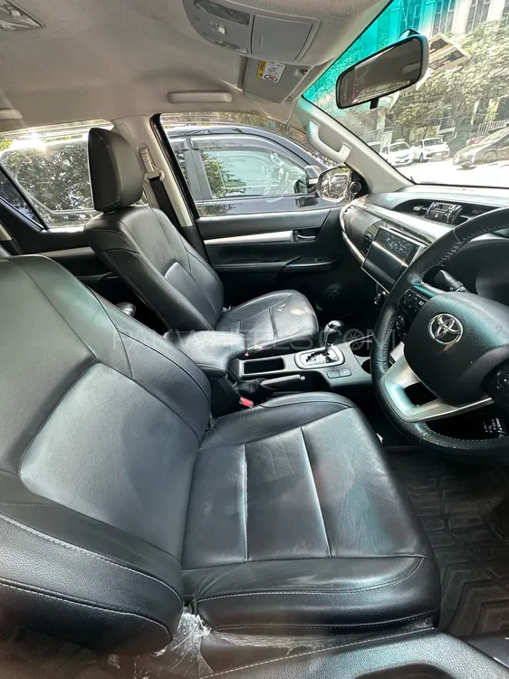 Toyota Hilux 2022 for Sale in Islamabad Toyota Hilux 2022 for Sale in Islamabad Image-4