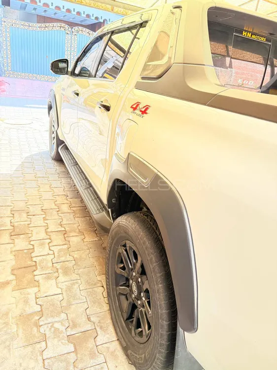 Toyota Hilux 2022 for Sale in Sheikhupura Toyota Hilux 2022 for Sale in Sheikhupura Image-11