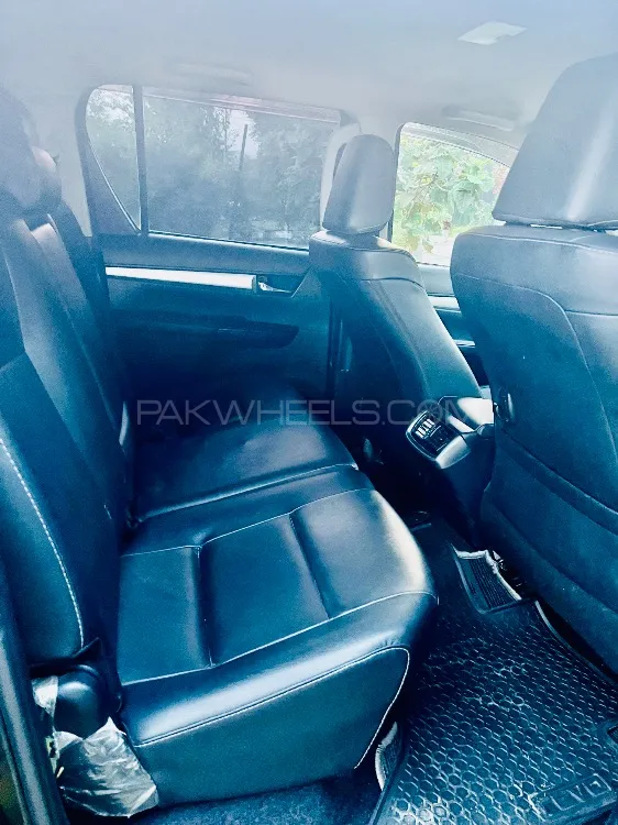 Toyota Hilux 2023 for Sale in Islamabad Toyota Hilux 2023 for Sale in Islamabad Image-8