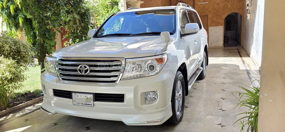 Toyota Land Cruiser 2013 for Sale in Peshawar Image-1