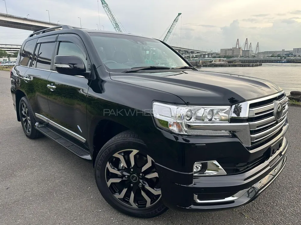 Toyota Land Cruiser 2018 for Sale in Faisalabad Image-1