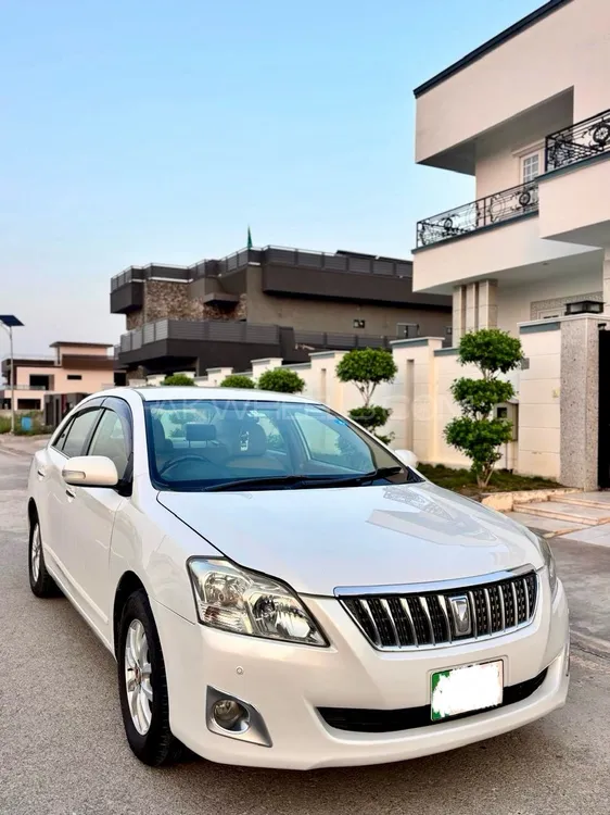 Toyota Premio 2012 for Sale in Peshawar Image-1
