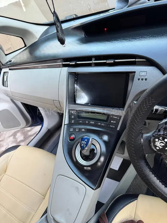 ٹویوٹا پریوس 2011 for Sale in فیصل آباد ٹویوٹا پریوس 2011 for Sale in فیصل آباد Image-6