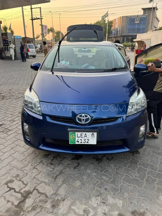 ٹویوٹا پریوس 2011 for Sale in فیصل آباد ٹویوٹا پریوس 2011 for Sale in فیصل آباد Image-1