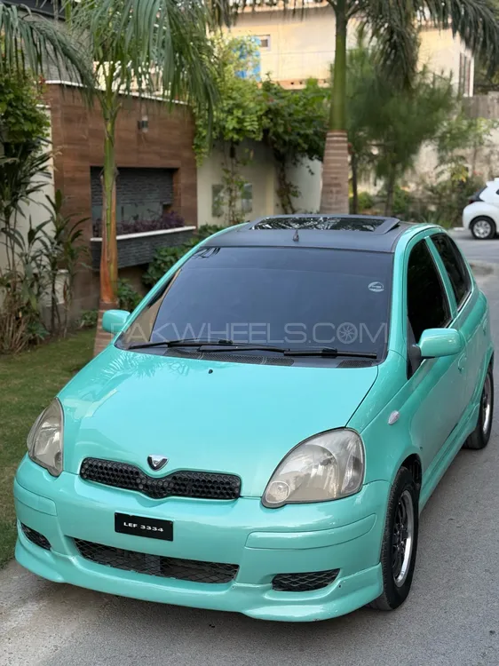 Toyota Vitz 2000 for Sale in Peshawar Image-1