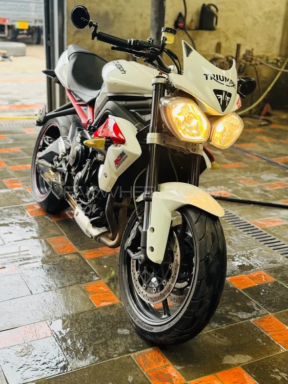 ٹریومف Street Triple R 2014 for Sale ٹریومف Street Triple R 2014 for Sale Image-9