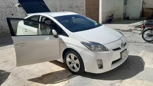 Toyota Prius G 1.8 2013