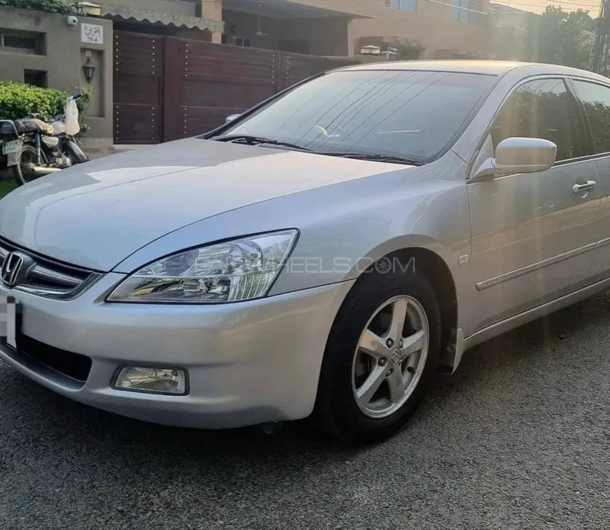 Honda Accord 2005 for Sale in Lahore Image-1
