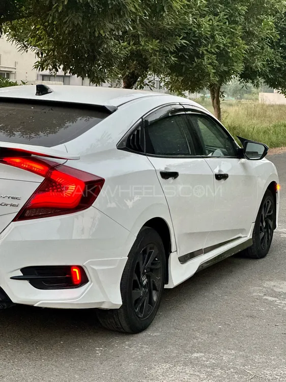 Honda Civic 2017 for Sale in Lahore Honda Civic 2017 for Sale in Lahore Image-4