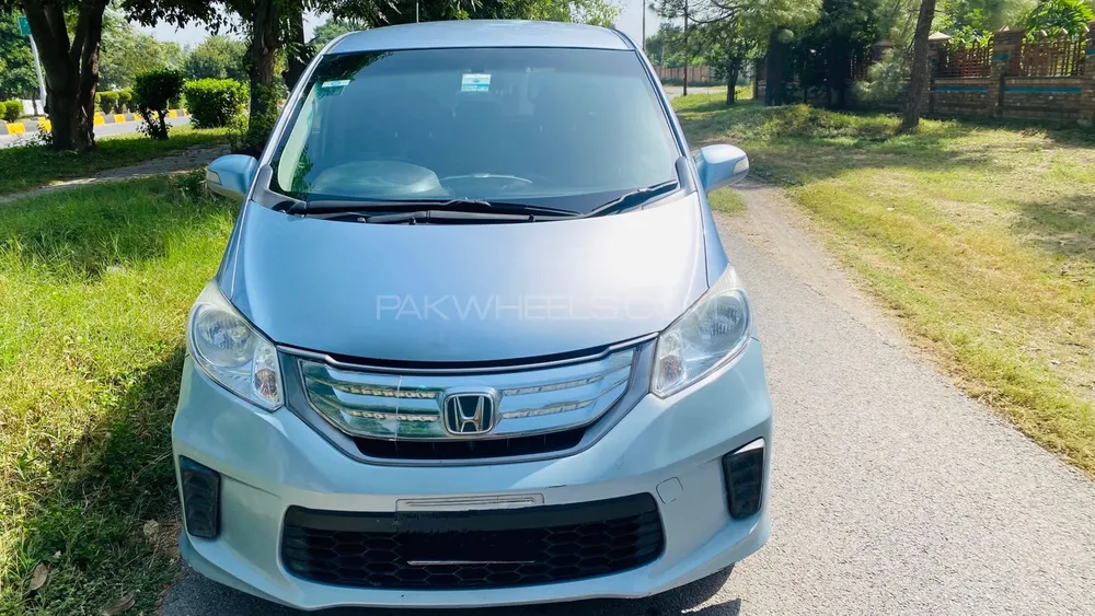 Honda Freed 2012 for Sale in Wah cantt Image-1