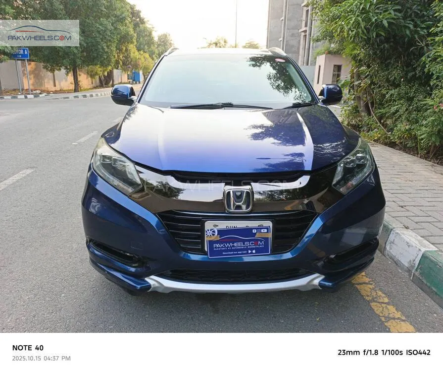 Honda Vezel 2017 for Sale in Lahore Image-1