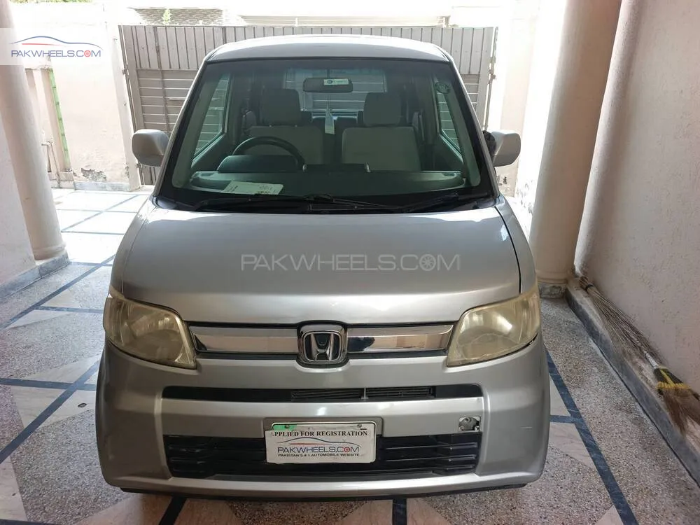 Honda Zest 2010 for Sale in Lahore Image-1