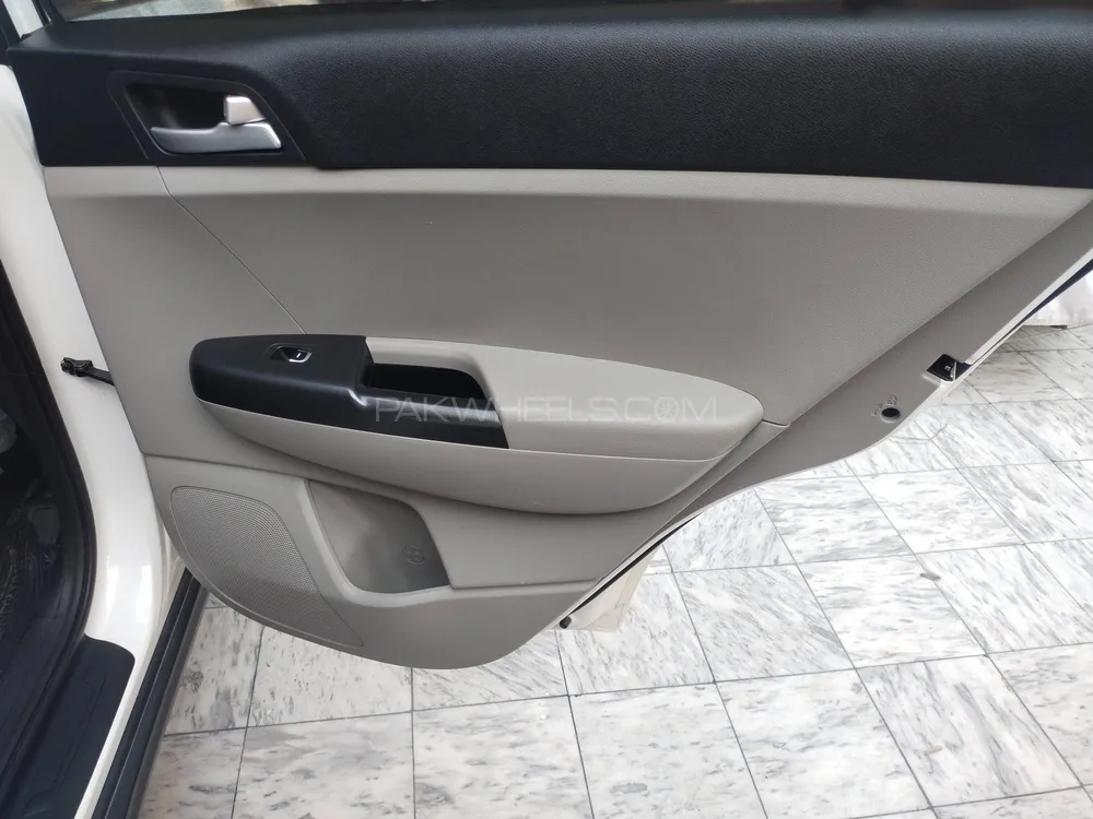 KIA Sportage 2022 for Sale in Gujrat KIA Sportage 2022 for Sale in Gujrat Image-12