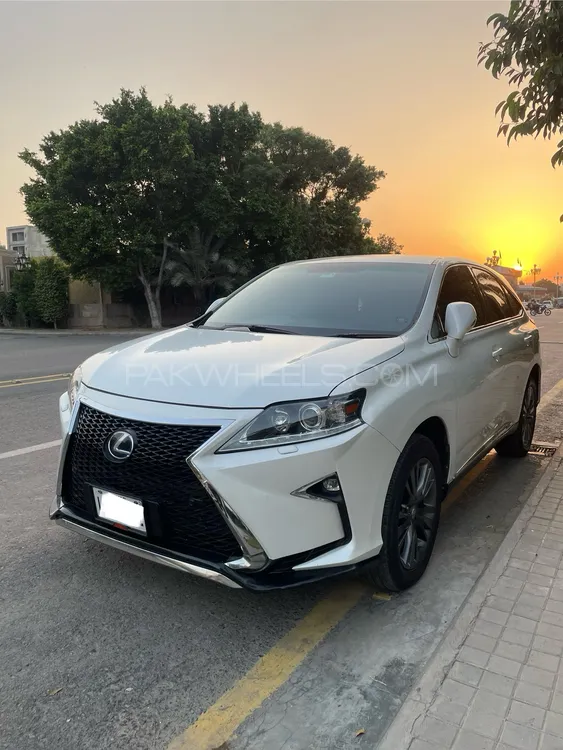 Lexus RX Series 2010 for Sale in Lahore Lexus RX Series 2010 for Sale in Lahore Image-2