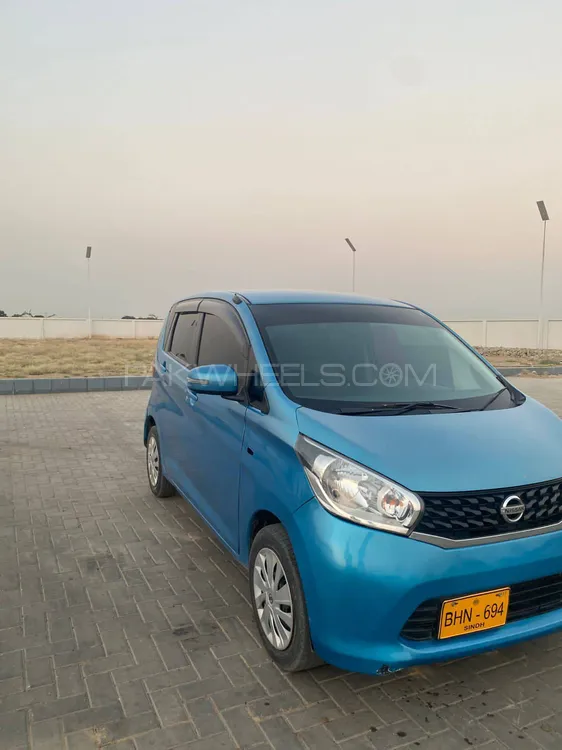 نسان ڈیز 2014 for Sale in کراچی نسان ڈیز 2014 for Sale in کراچی Image-3