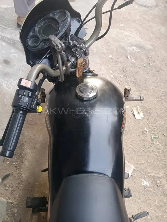سُپر پاور Deluxe 70 2019 for Sale سُپر پاور Deluxe 70 2019 for Sale Image-2
