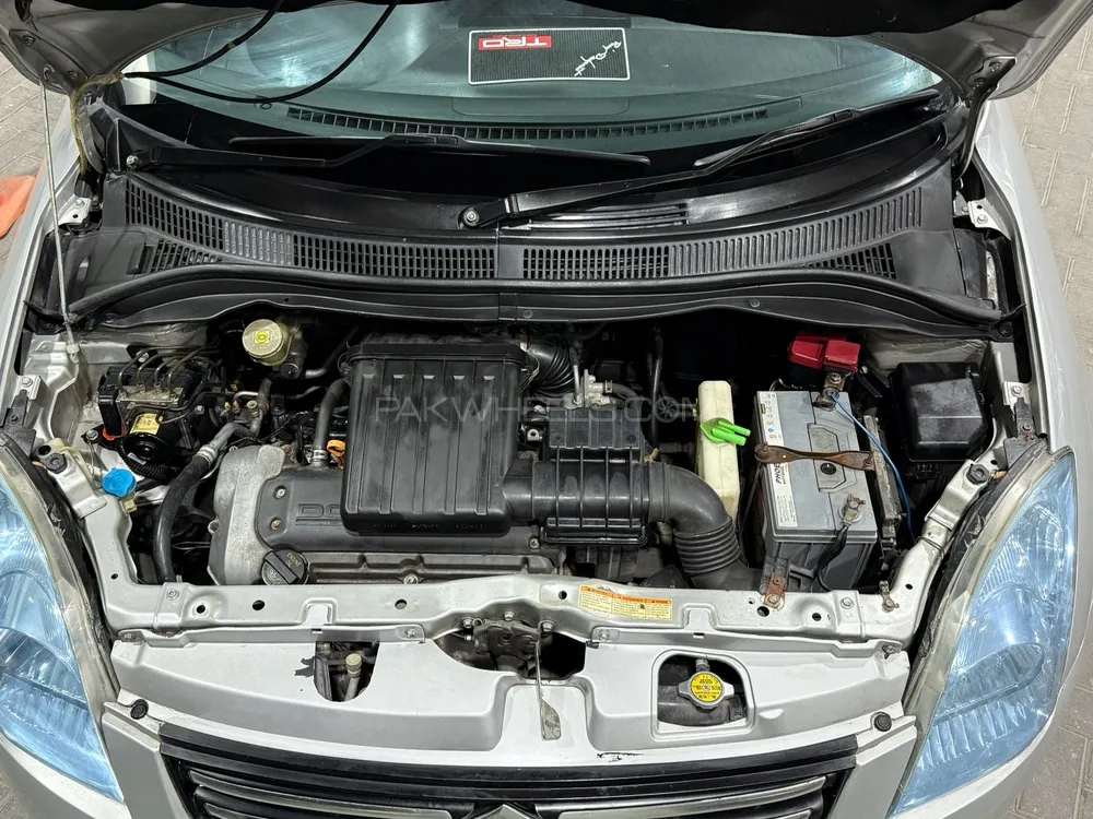 Suzuki Swift 2011 for Sale in Peshawar Suzuki Swift 2011 for Sale in Peshawar Image-5