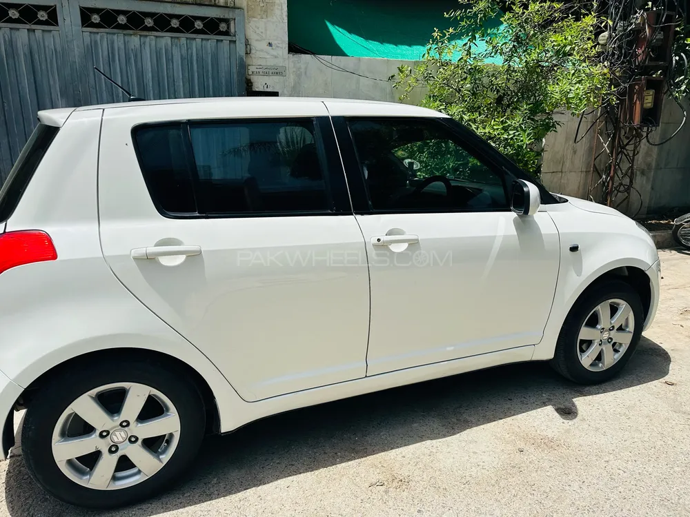 Suzuki Swift 2016 for Sale in Lahore Image-1