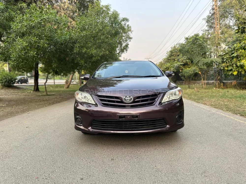 Toyota Corolla 2013 for Sale in Lahore Image-1