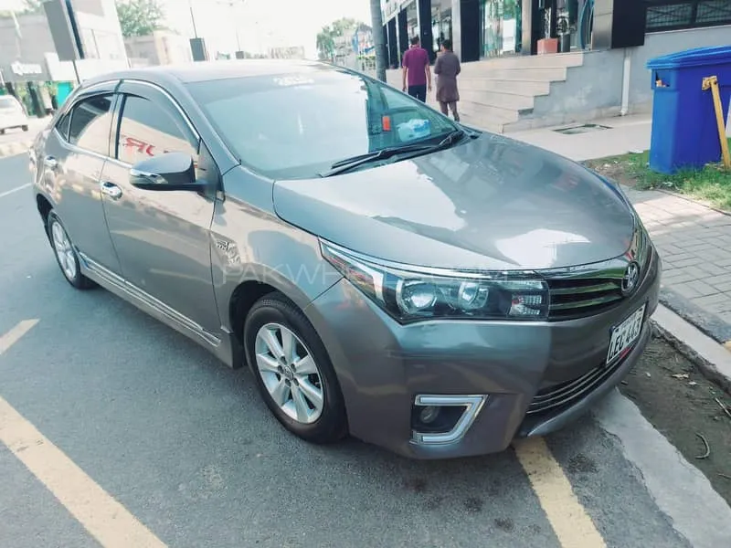 Toyota Corolla 2016 for Sale in Sialkot Image-1