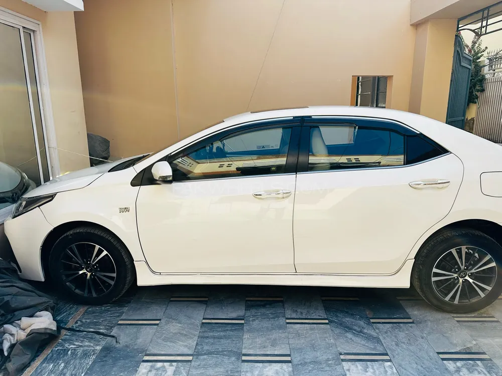 Toyota Corolla 2018 for Sale in Lodhran Image-1