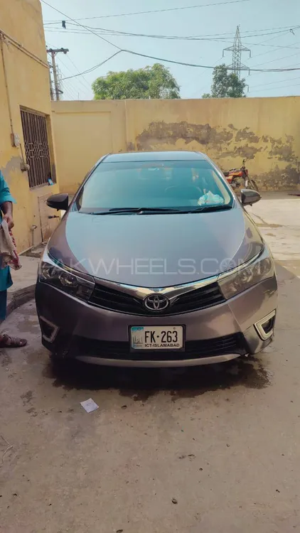 Toyota Corolla 2015 for Sale in Multan Image-1
