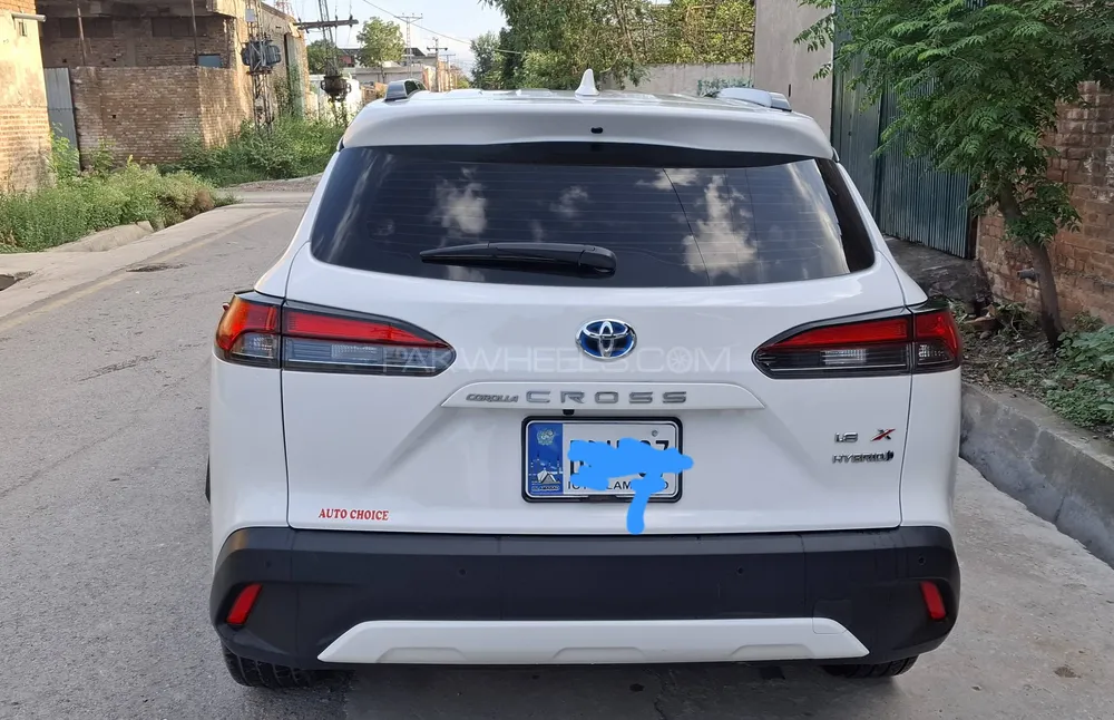 Toyota Corolla Cross 2024 for Sale in Peshawar Image-1