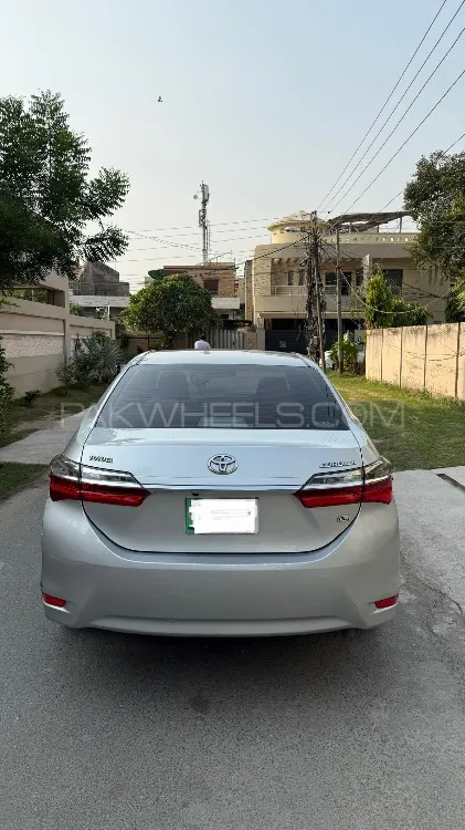 Toyota Corolla 2017 for Sale in Lahore Image-1