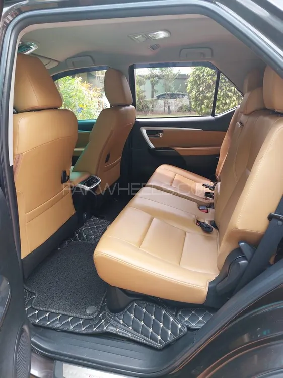 Toyota Fortuner 2018 for Sale in Karachi Toyota Fortuner 2018 for Sale in Karachi Image-6