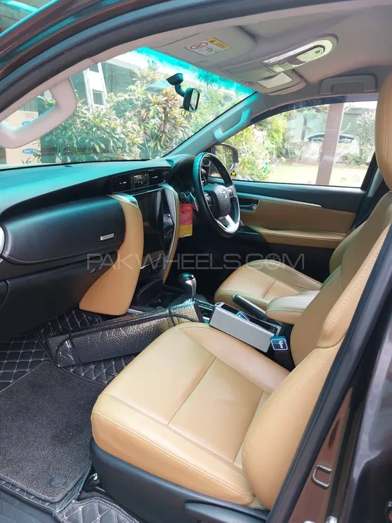 Toyota Fortuner 2018 for Sale in Karachi Toyota Fortuner 2018 for Sale in Karachi Image-7