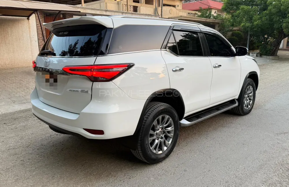 Toyota Fortuner 2021 for Sale in Karachi Toyota Fortuner 2021 for Sale in Karachi Image-5
