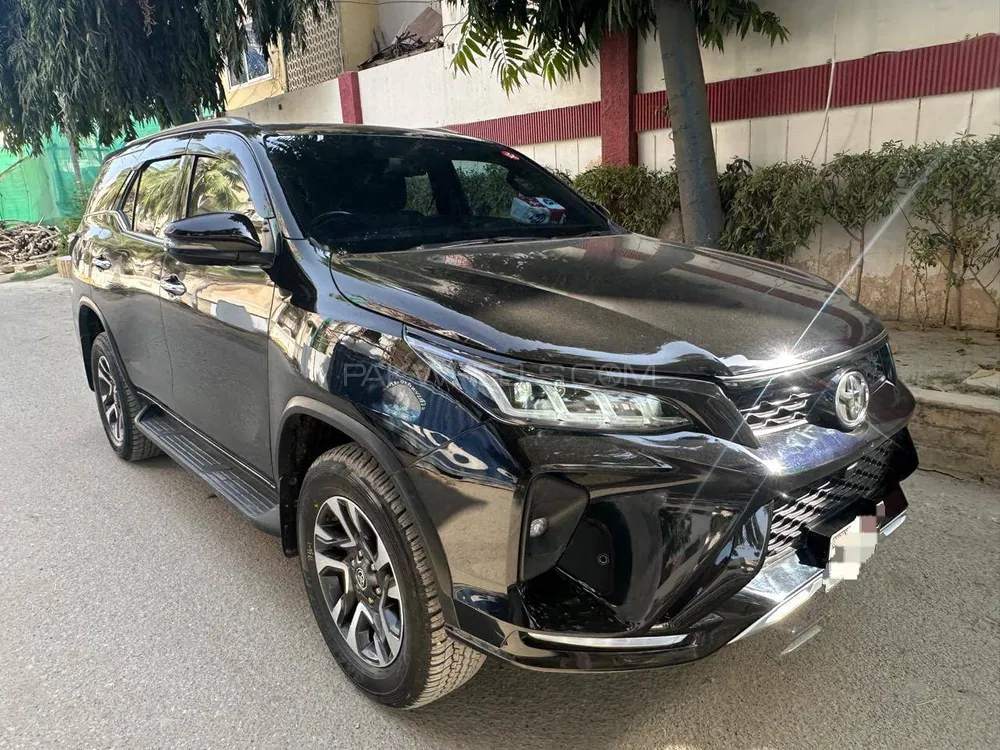 Toyota Fortuner 2022 for Sale in Karachi Image-1