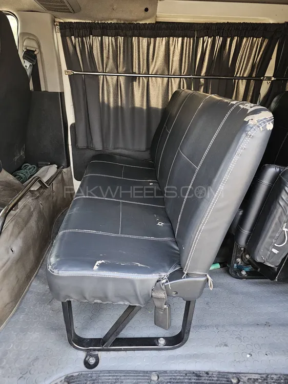 Toyota Hiace 2013 for Sale in Lahore Toyota Hiace 2013 for Sale in Lahore Image-14