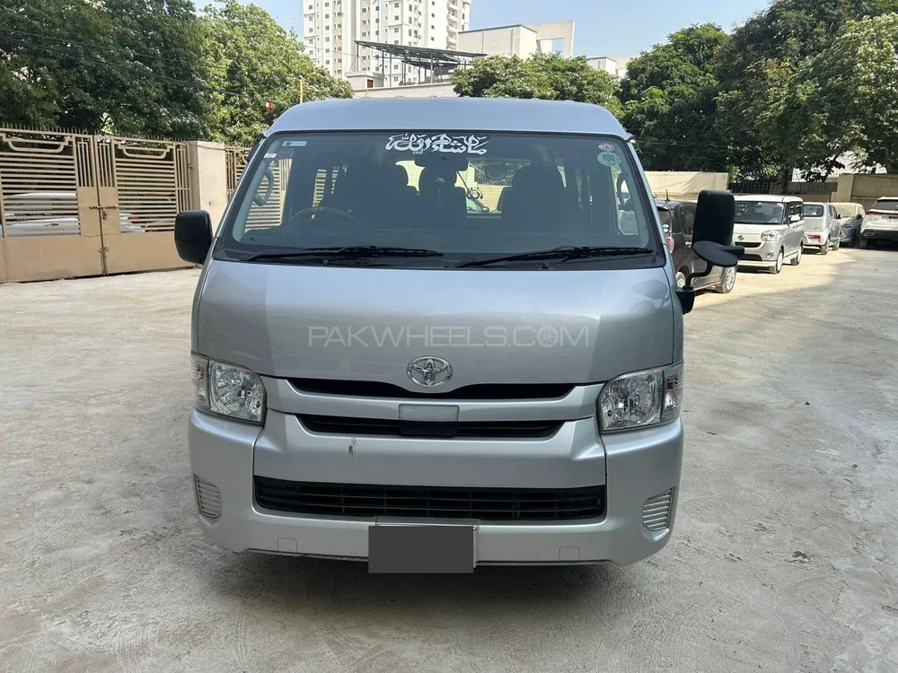 Toyota Hiace 2019 for Sale in Karachi Image-1