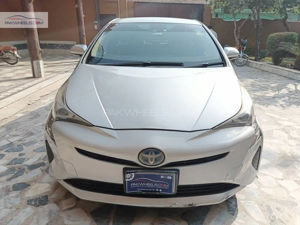 Toyota Prius 2015 for Sale in Peshawar Image-1