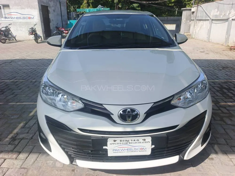 Toyota Yaris Sedan 2021 for Sale in Lahore Image-1