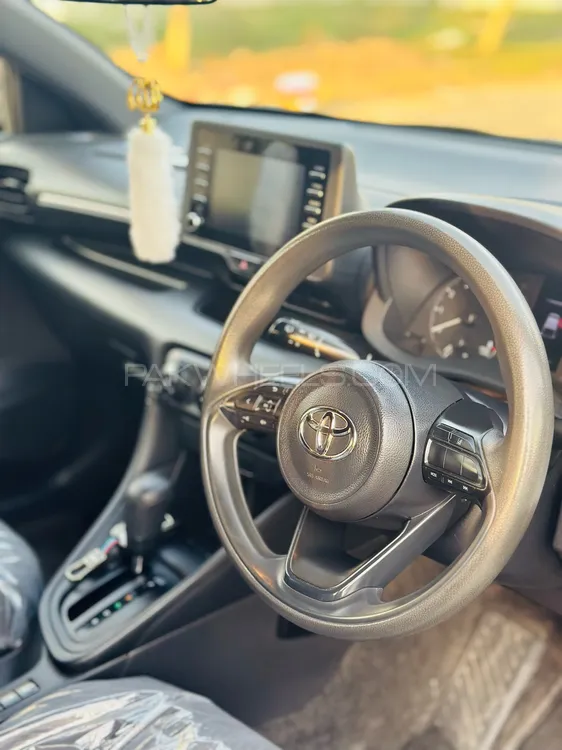 Toyota Yaris Hatchback 2020 for Sale in Sialkot Toyota Yaris Hatchback 2020 for Sale in Sialkot Image-18