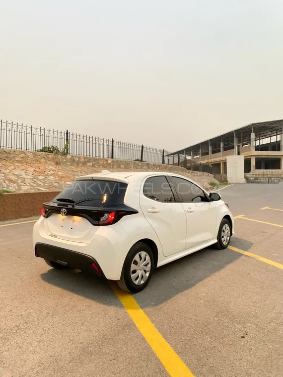 Toyota Yaris Hatchback 2022 for Sale in Peshawar Image-1