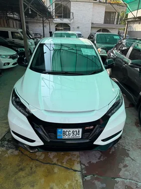 Honda Vezel Hybrid RS Honda Sensing  2017