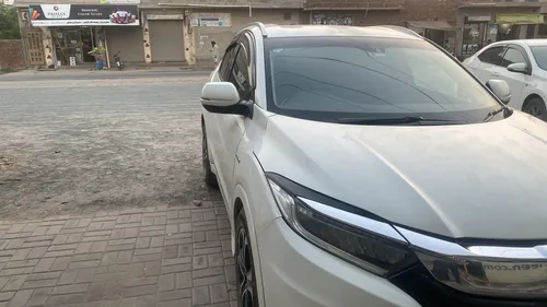 Honda Vezel Hybrid Z Style Edition 2015