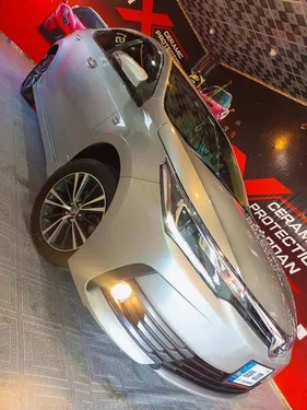 Toyota Corolla Altis Grande CVT-i 1.8 2020
