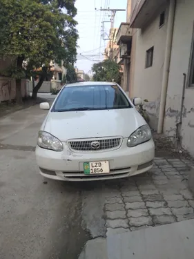 Toyota Corolla SE Saloon 2004