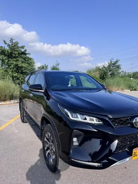 Toyota Fortuner Legender  2023