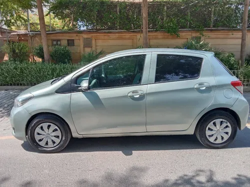 Toyota Vitz 2012